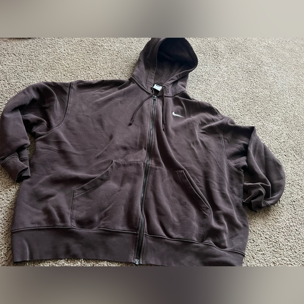 Nike Brown Full-Zip Hoodie. READ DESCRIPTION